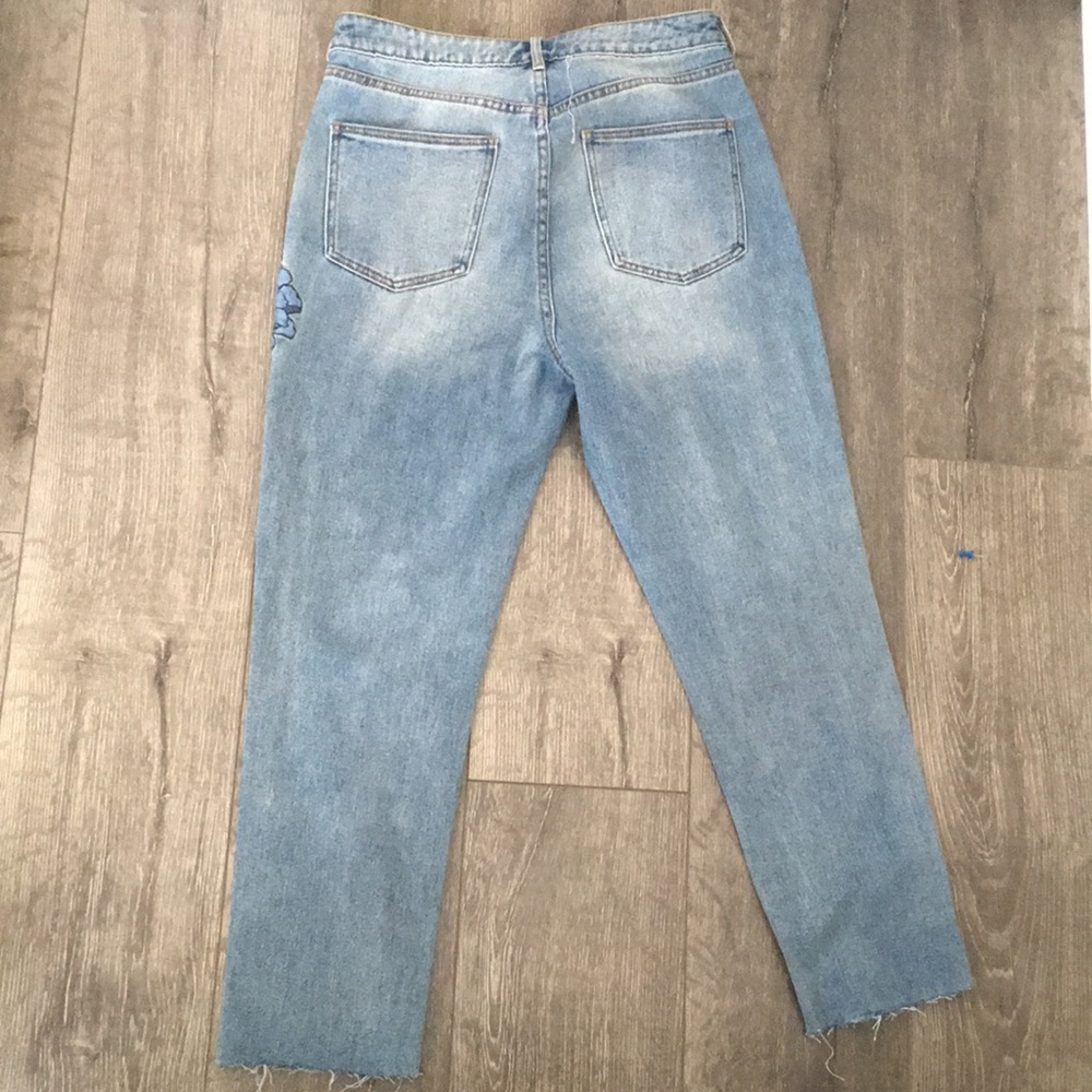 Embroidered Mom Jeans - Picture 5 of 5